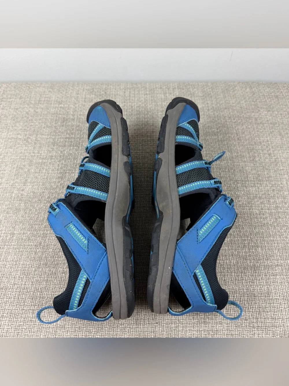 Teva Manatee Sandals Blue Black Closed Toe Sport Hiking Water Big Kid Size 6